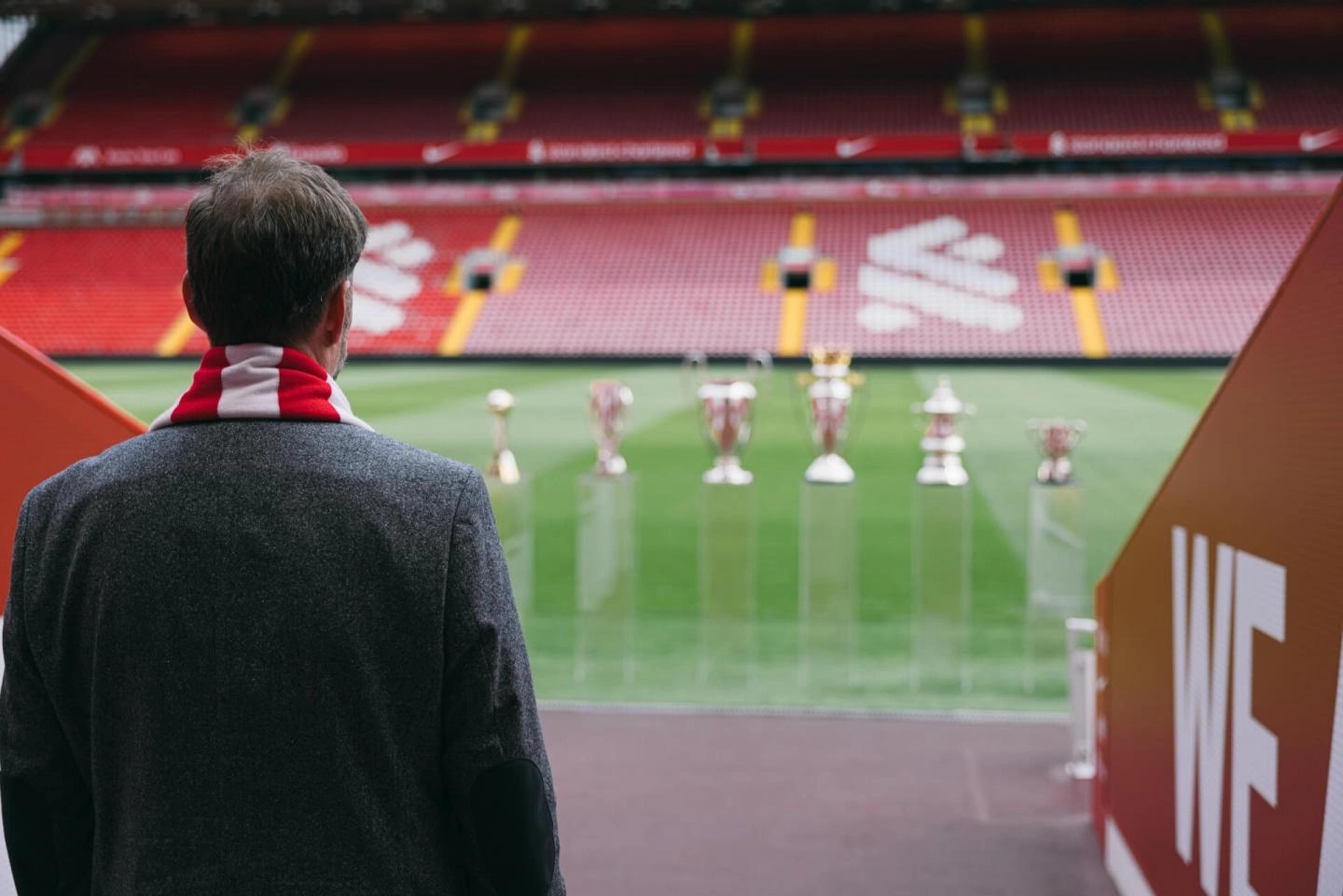 This is Anfield！这一天终究来了，克洛普告别战前造访安菲尔德